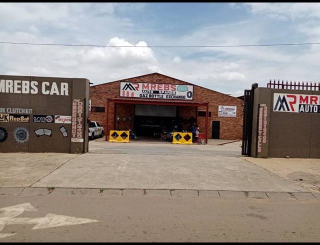 BUSINESS FOR SALE IN BRAM FISCHERVILLE